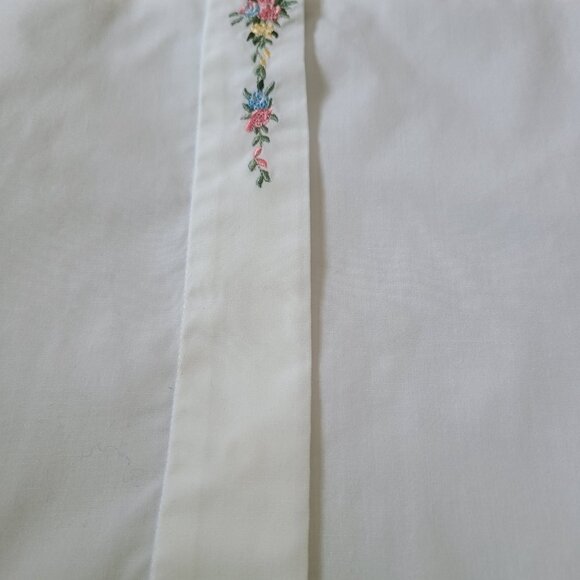 Vintage 90s Tabi International Button Down Shirt - Pink Rose Bouquet Embroidery - Picture 6 of 6